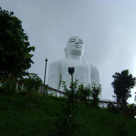 Oak Wood Inn Kandy Luaran gambar