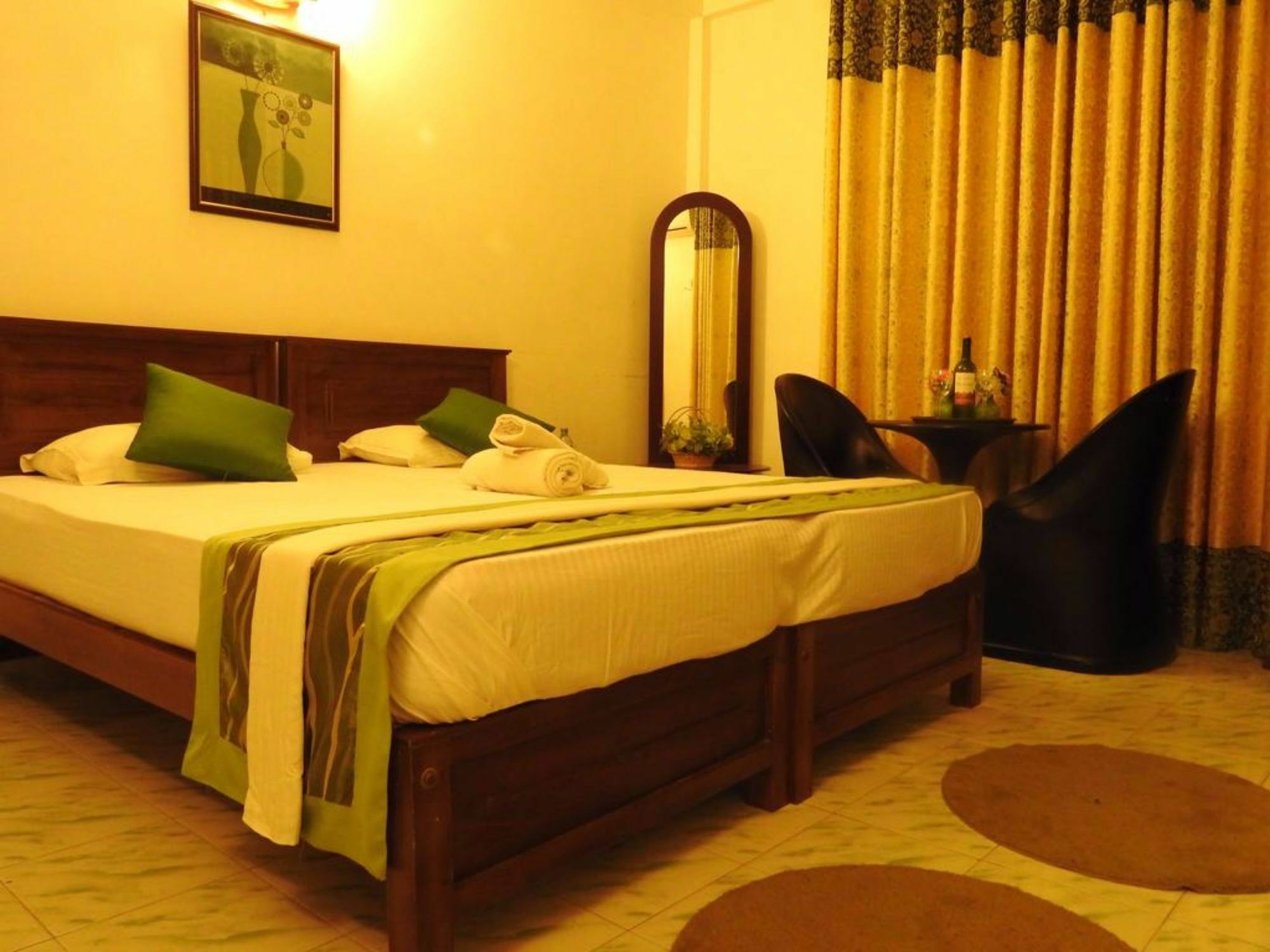 Oak Wood Inn Kandy Luaran gambar