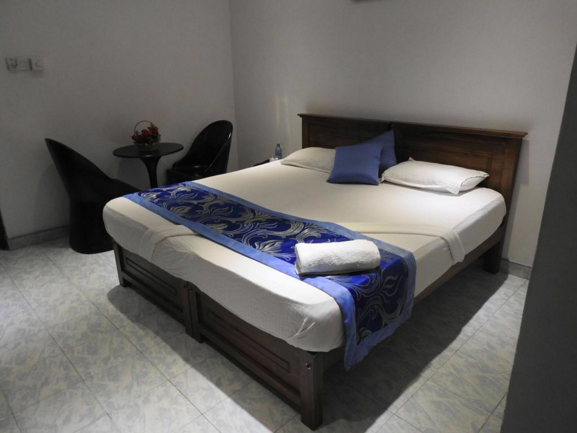 Oak Wood Inn Kandy Luaran gambar