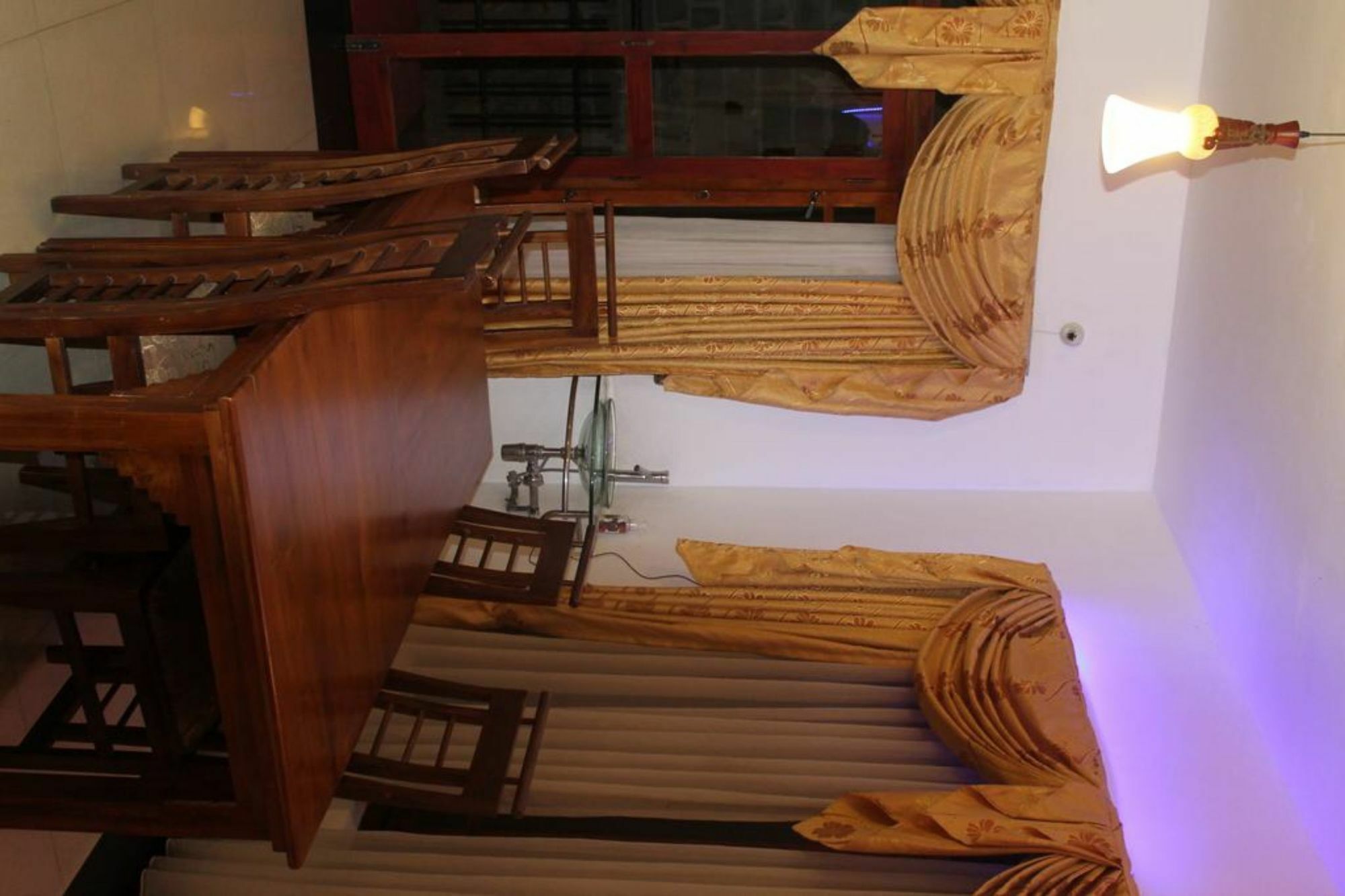 Oak Wood Inn Kandy Luaran gambar