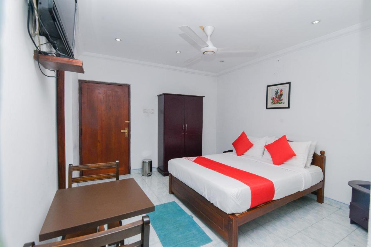 Oak Wood Inn Kandy Luaran gambar