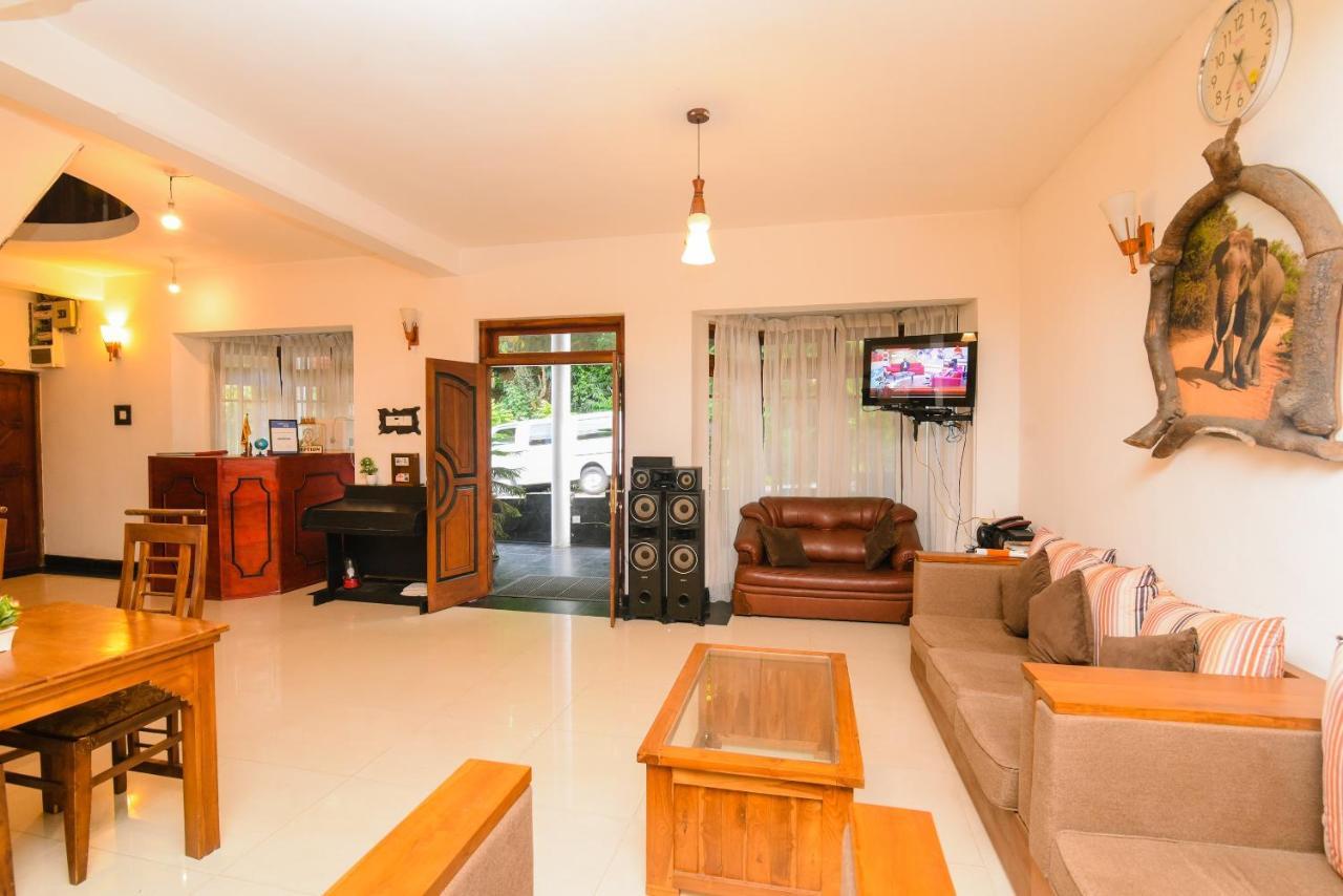 Oak Wood Inn Kandy Luaran gambar