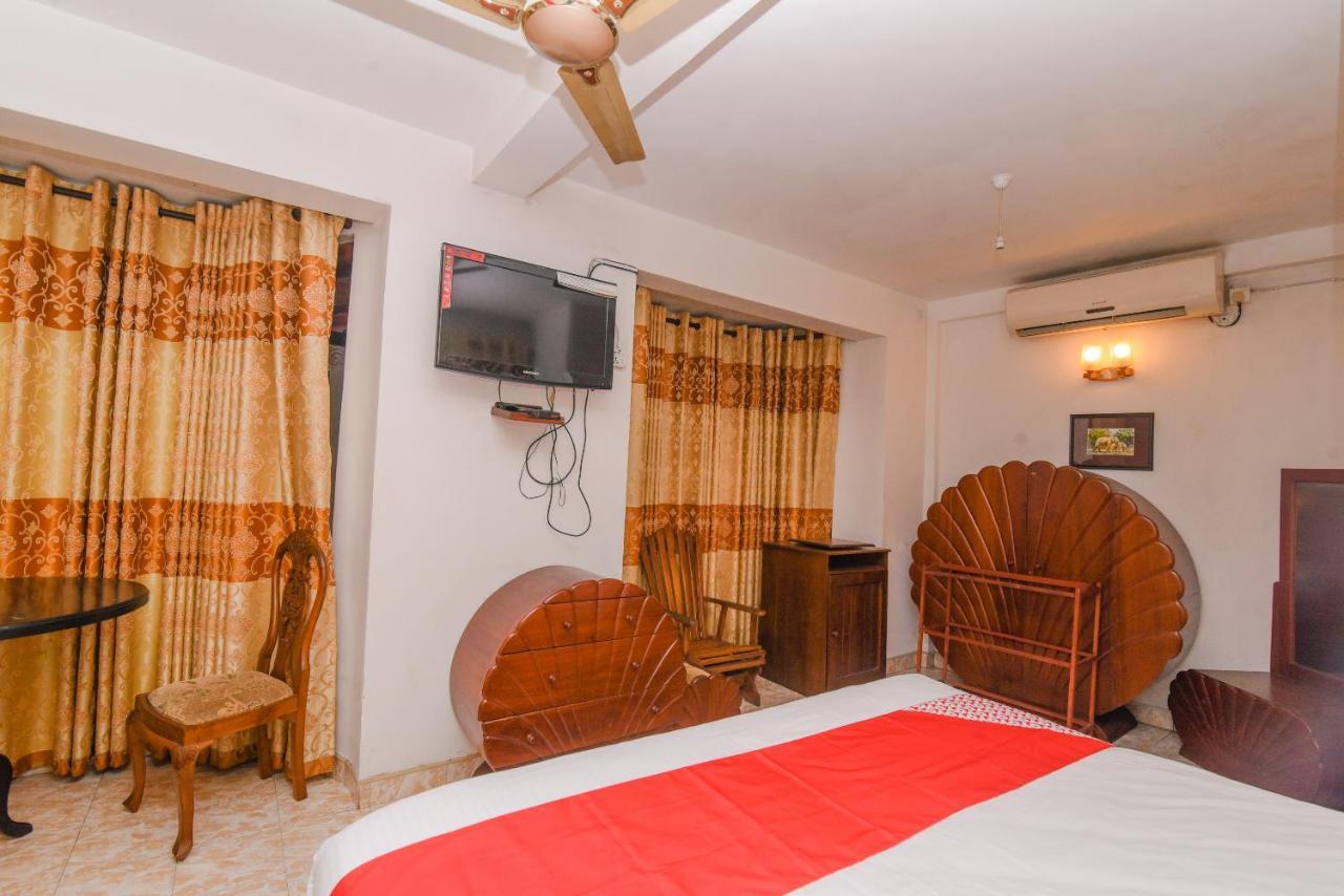 Oak Wood Inn Kandy Luaran gambar